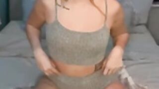 Mdemma teasing/striptease