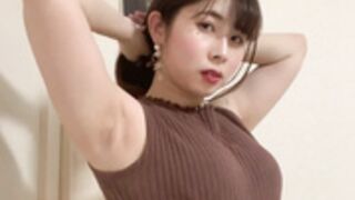 ♡ Doing Her Hair & Showing Her Armpits ♡