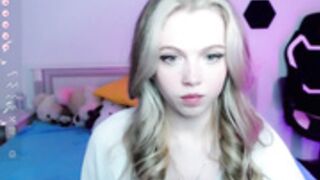 small_blondee 2023-03-28 2