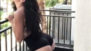 Brittany Renner twerk compilation