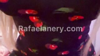 Rafaela nery sentando gostoso