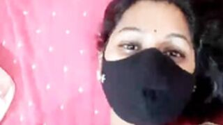 Indianhothyd playing with herself (clothed)
