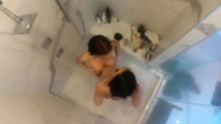 toochi shower 3some