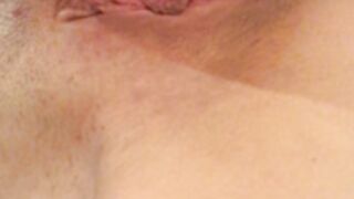 sophie_davis - onlyfans - rubbing 3