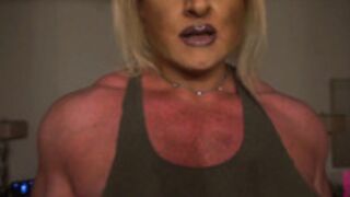 Naughty Nuriye worship