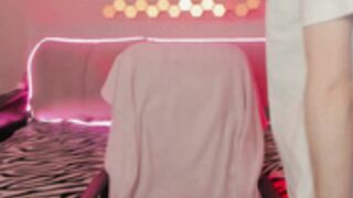 1i1ypa1mer shows pussy in doggy 9