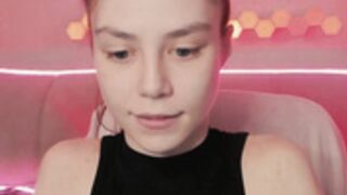 1i1ypa1mer cute face zoom 3