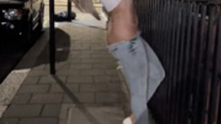 Ultra lowrise Jeans 2 -Fun with Dee