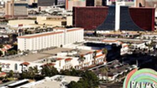 Cloe  balcony blowjob and facial in Las Vegas