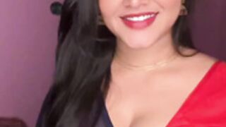 Unbelievable sexy aunty