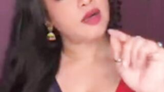Unbelievable sexy aunty