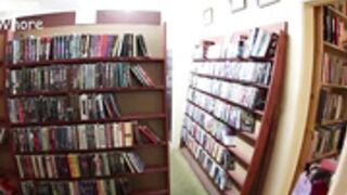 Pavlovswhore facial in bookstore