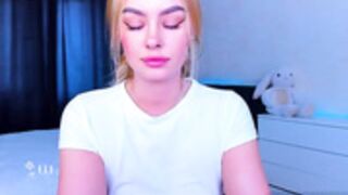 8a8y_nura 2023-04-23 bitch behaves and fondles boobs