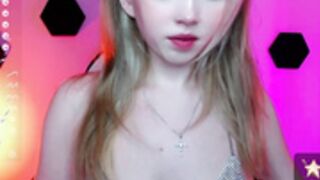 small_blondee 106
