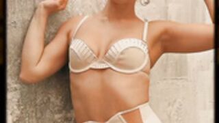 OnlyFans Alina Lopez with friends - alinalopez - 8