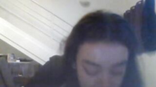 Belle beurette lolagrrr suce une queue