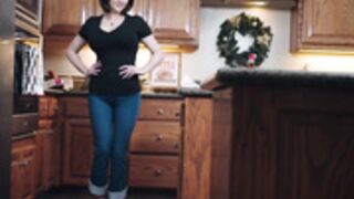 Angie Griffin - Aunt Cassie