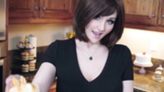 Angie Griffin - Aunt Cassie