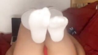 Gia kush masturbándose