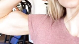 Ruzh bedzir flexing muscles after gym