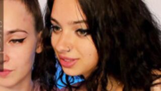 camgirksex and friends