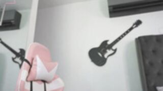 venezolanacute fingers her ass 20230430