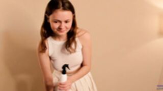 winniewest_ wet T-shirt, nipple and bare ass