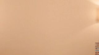 winniewest_ wet T-shirt, nipple and bare ass