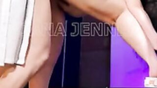 Jana Jenner - Transando de pé