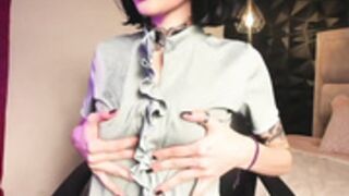 Noelle_tomie Eye contact Blowjob