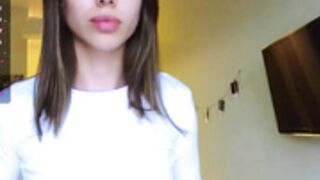 hottie_lola69 shows ass but twat not. Business squaw