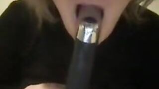 Elo, Eh_leau, montre ses seins magnifiques