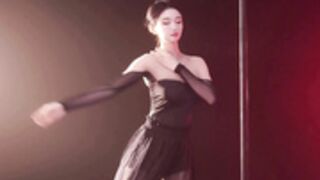 chinese webcam dance girl huya huaikongkong 2