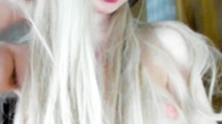 Virgiin_lily fully nude spreading ass close up show