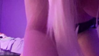 tiktok teen rubs her pussy