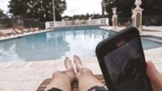 sexy ladiespiss on guy