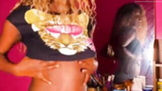 princess eve in jean shorts