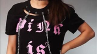 Tessa Fowler try different clothes