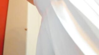 _Strawbeerry_ 2023-05-08 handbra