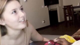 Amyyyy007 Distracts Him From Game With Head Onlyfans