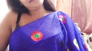Anusha Bhabhi Potty Show with full face