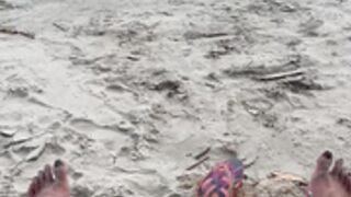 Carla FBB masturbating in the beach