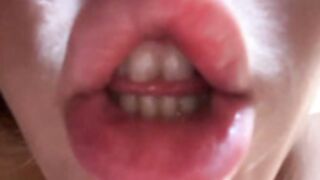 bloomjuliette let you to fuck her sweet  mouth