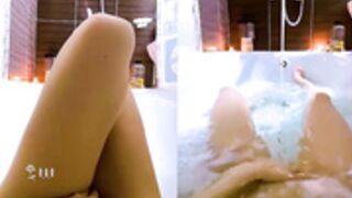 Lolli-Popa  bathtub nudity with moneyslot present