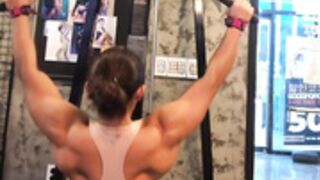 korean muscular girl5