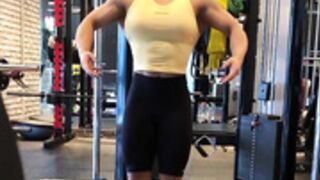 korean muscular girl7