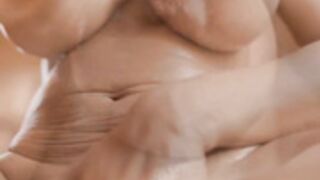 Reshmir Nair Oily bOObs and Pussy