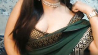 Mahimagicdoll999999 pussy fingering