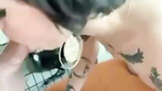 Helluhvegan Giving Head