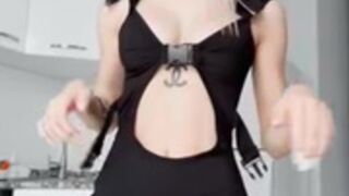 marieknq / mbarrie / merry.knq / merryknq